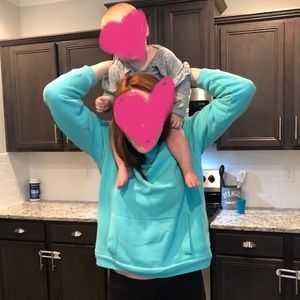 Women’s sweatshirt